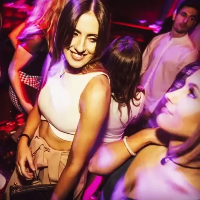 The only thing we're throwing back this Thursday is drinks 🍹 roll on the weekend for more madness 🎉 #TBT #thirstythursday #isitfridayyet #southlondon #clapham #weekend #friends #love
